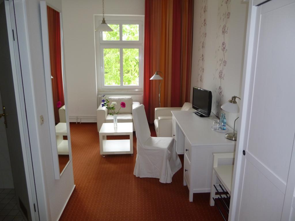 Hotel Adler Greifswald Room photo