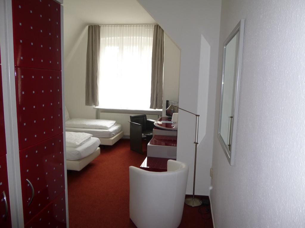Hotel Adler Greifswald Room photo